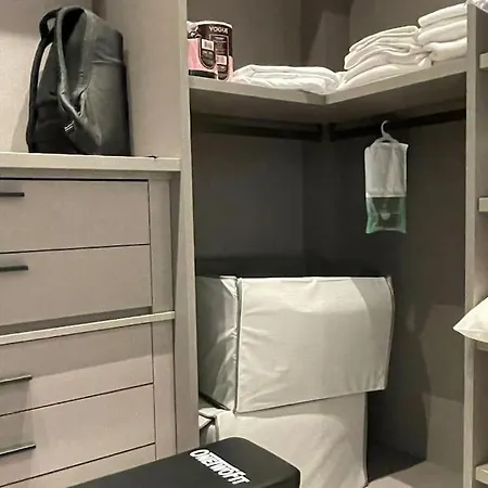 Apartament The White House Mediolan